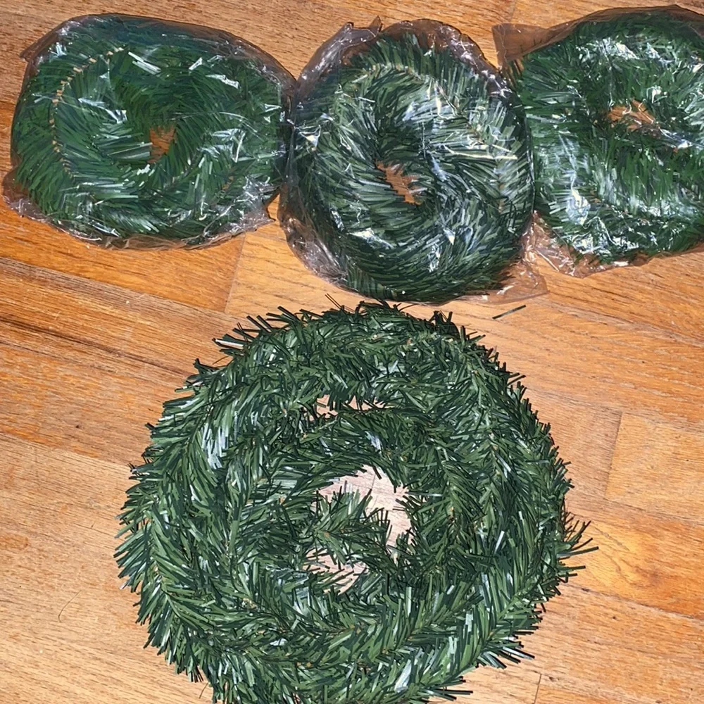 NIP 4pk Pine decorative Garland wire in it to shape or bend or wrap,up to yo…
